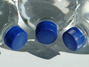 Woda niegazowana - smaczna i zdrowa
